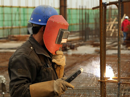 中環(huán)學校 焊工培訓畢業(yè)照